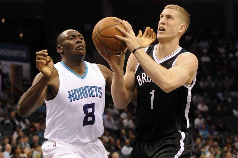 BN-HP255_0325ne_J_20150325215256